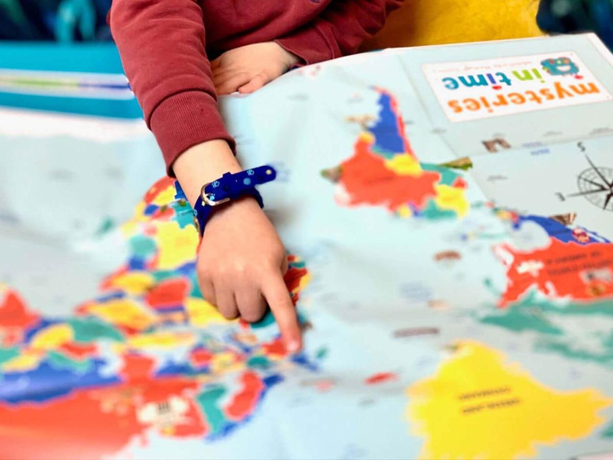 Homeschool history curriculum materials - hands-on learning resources for kids